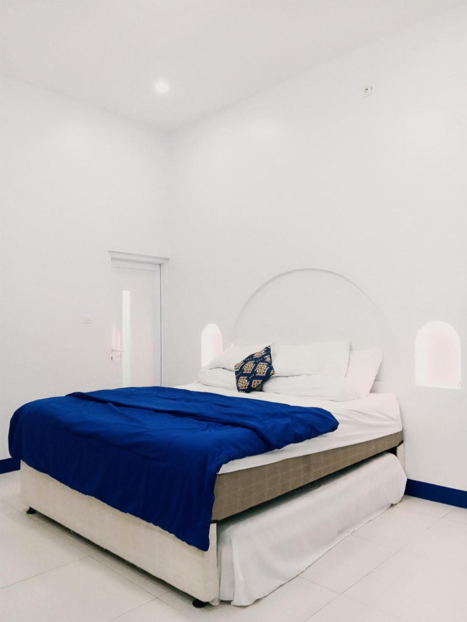 Villa Blue Door, Puncak Pondok Cipaseban Exterior foto